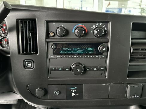 Used 2024 Chevrolet Express 2500 w/ Driver Convenience Package RWD image 13
