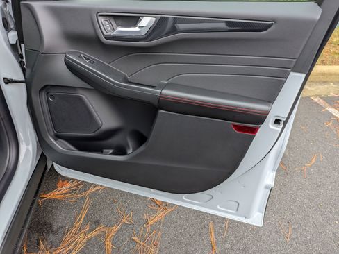 New 2026 Ford Escape ST-Line w/ Tech Pack #1 image 35