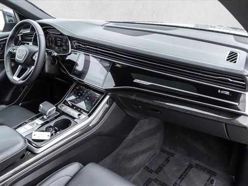 Certified 2025 Audi Q8 Prestige w/ Prestige Package AWD/4WD image 26