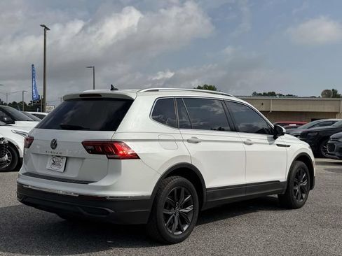 Used 2023 Volkswagen Tiguan SE FWD image 8