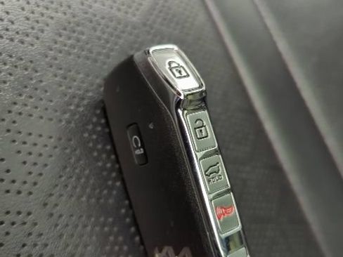 Used 2023 Kia Sorento SX FWD image 29