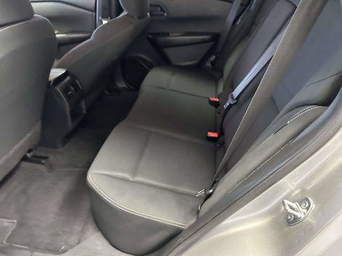 Used 2024 Nissan Rogue S AWD/4WD image 14