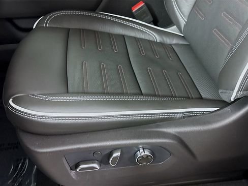 New 2026 GMC Sierra 2500 AT4X image 19