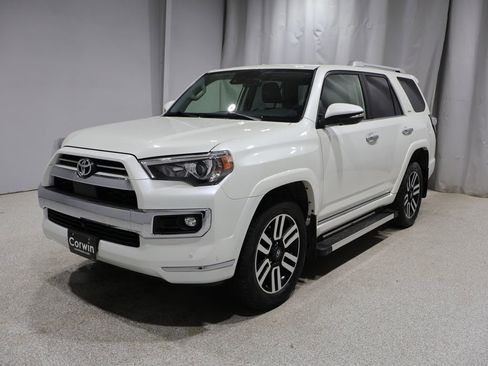 Used 2023 Toyota 4Runner Limited AWD/4WD image 5