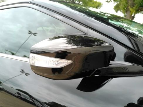 Used 2021 Nissan Maxima 3.5 SV w/ Floor Mat Group FWD image 22