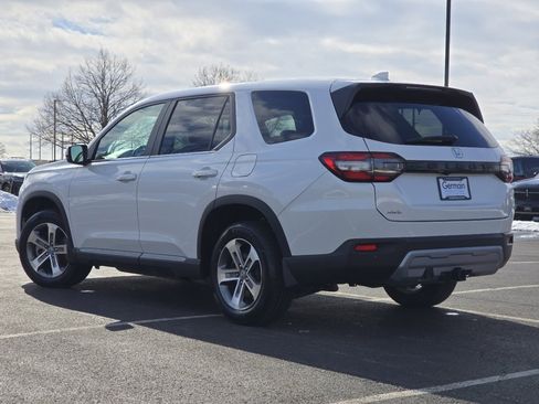 Used 2023 Honda Pilot EX-L image 16