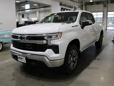 New 2026 Chevrolet Silverado 1500 LT w/ LPO, Dark Essentials Package image 32