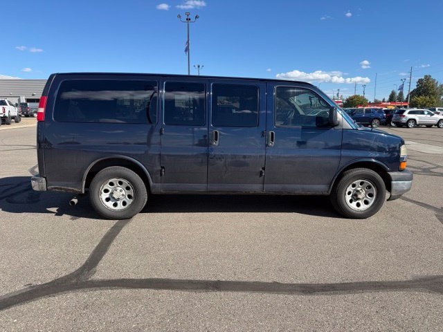 Used 2011 Chevrolet Express 1500 LT w/ LT Preferred Equipment Group AWD/4WD image 10