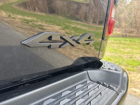 Used 2024 RAM 2500 Big Horn w/ Night Edition image 15