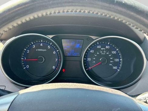 Used 2010 Hyundai Tucson GLS FWD image 28