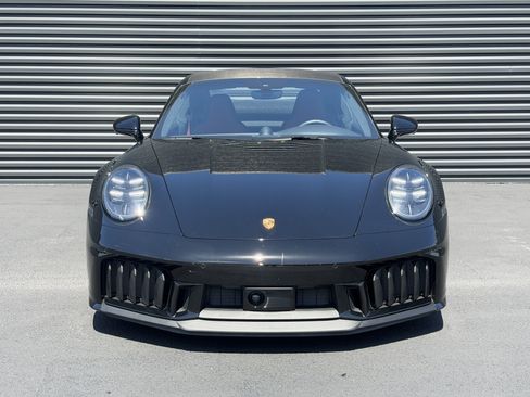 Used 2026 Porsche 911 Carrera 4 GTS AWD/4WD image 6