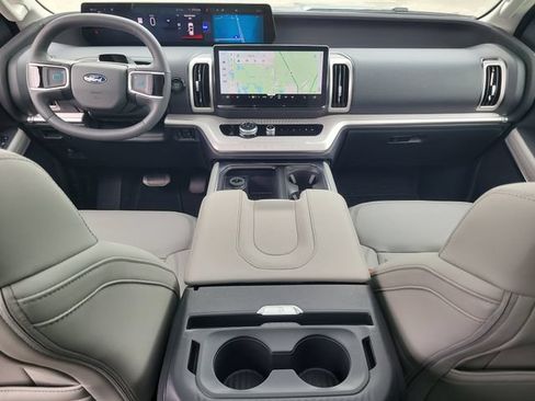 New 2026 Ford Expedition Active RWD image 18