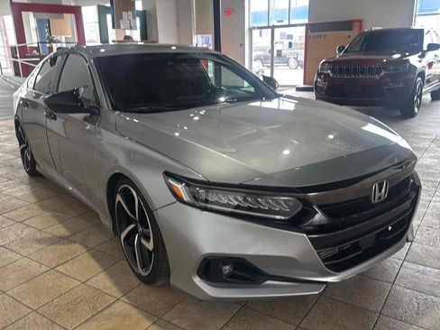 Used 2021 Honda Accord Sport image 3