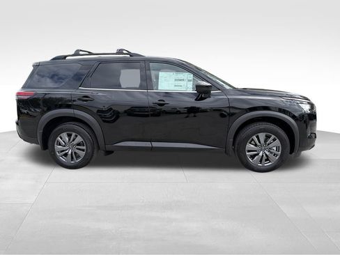 New 2026 Nissan Pathfinder SV image 9
