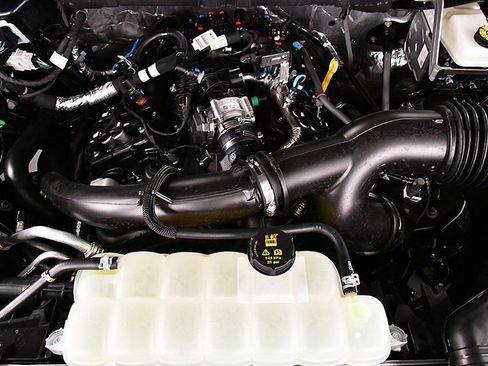 New 2025 Ford F150 XL w/ Equipment Group 103A High image 33