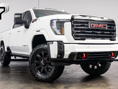 Used 2025 GMC Sierra 2500 AT4 w/ AT4 Premium Plus Package