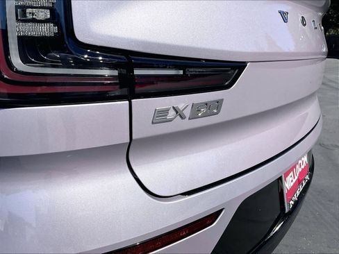 New 2026 Volvo EX90 Plus RWD image 26