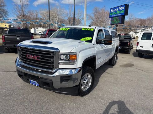 Used 2017 GMC Sierra 2500 SLE w/ Suspension Package, Off-Road AWD/4WD image 1