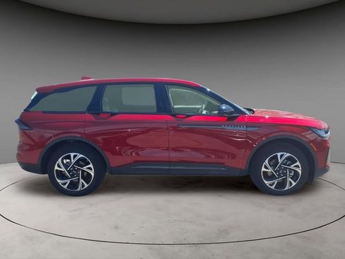 New 2026 Lincoln Nautilus Premier w/ Equipment Group 102A AWD/4WD image 10