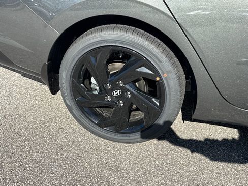 New 2026 Hyundai Elantra SEL Sport Premium FWD image 18