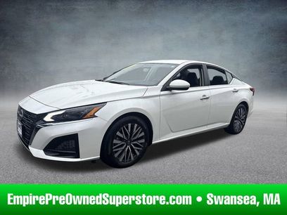 Used 2023 Nissan Altima 2.5 SV