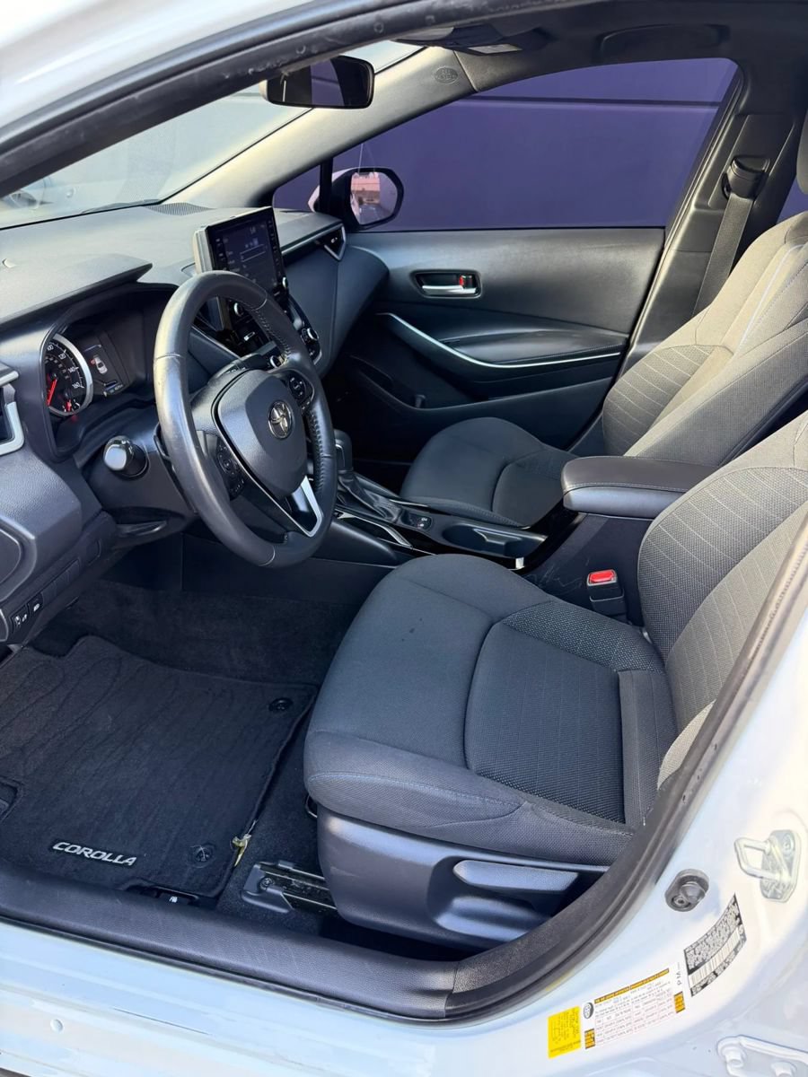 Used 2022 Toyota Corolla SE w/ SE Premium Package FWD image 9