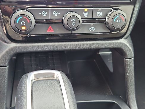 Used 2024 Ford Ranger XLT w/ Equipment Group 301A Mid image 27