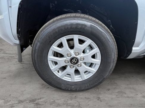 New 2026 Toyota Tacoma SR5 AWD/4WD image 10