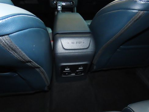 Used 2022 Ford Bronco Outer Banks w/ Sasquatch Package image 18