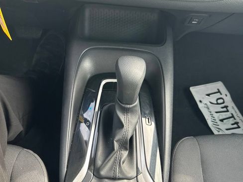 Used 2025 Toyota Corolla LE FWD image 11
