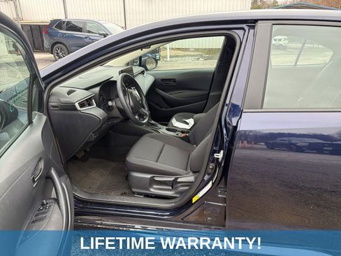 Used 2025 Toyota Corolla LE image 4
