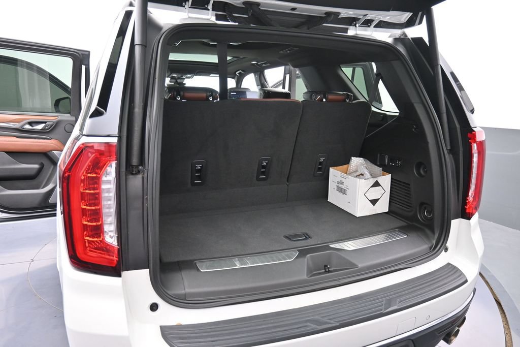 Used 2023 GMC Yukon Denali Ultimate AWD/4WD image 18