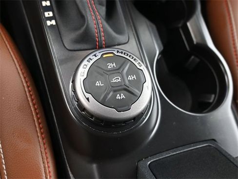 Used 2024 Ford Bronco Heritage Edition image 25