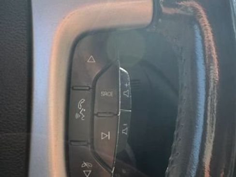 Used 2011 Chevrolet Traverse LT w/ All-Star Package AWD/4WD image 9