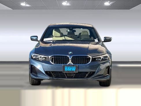 Used 2026 BMW 330i Sedan w/ Premium Package RWD image 6