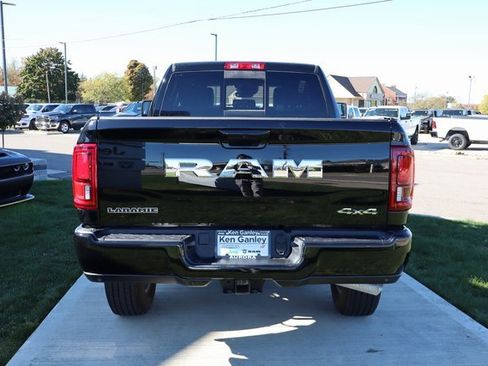 Used 2025 RAM 2500 Laramie image 37