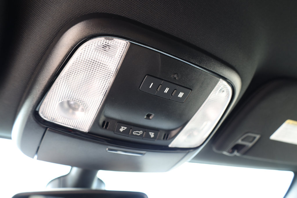 Used 2025 Dodge Durango GT AWD/4WD image 17
