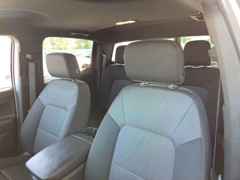 Used 2024 Chevrolet Colorado Trail Boss w/ Technology Package AWD/4WD image 20