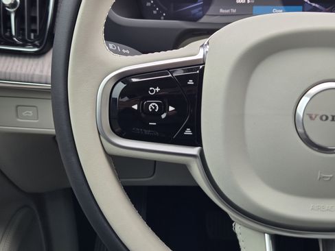 New 2026 Volvo XC90 B6 Ultra image 29