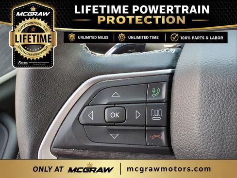 Used 2025 Jeep Grand Cherokee Limited RWD image 22