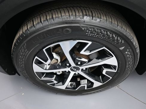 Certified 2023 Kia Sportage EX FWD image 14