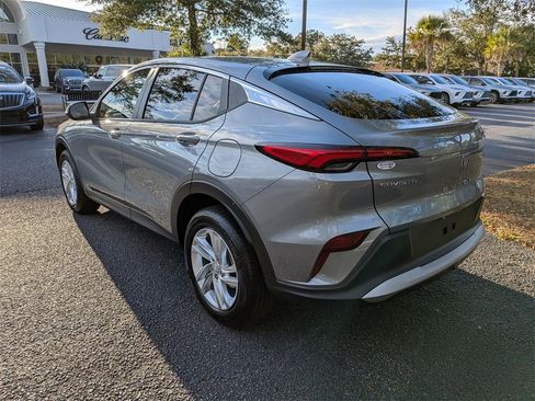 Used 2025 Buick Envista Preferred w/ Convenience I Package image 6