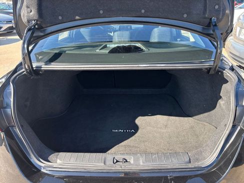 Used 2025 Nissan Sentra SV image 29