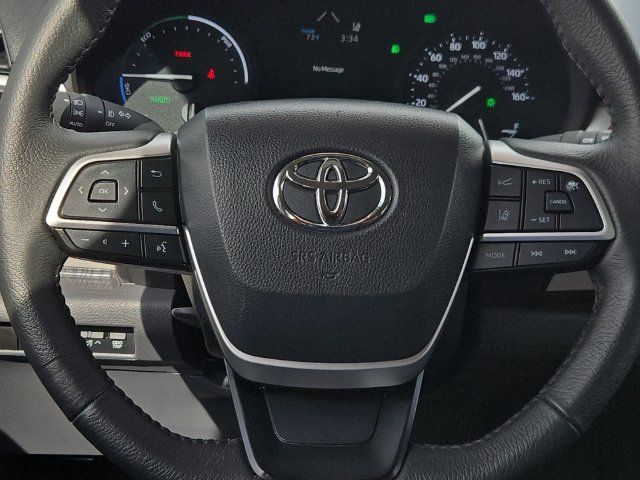 Certified 2024 Toyota Sienna XLE w/ XLE Plus Package AWD/4WD image 26