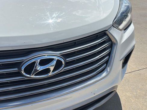 Used 2017 Hyundai Santa Fe SE AWD/4WD image 31