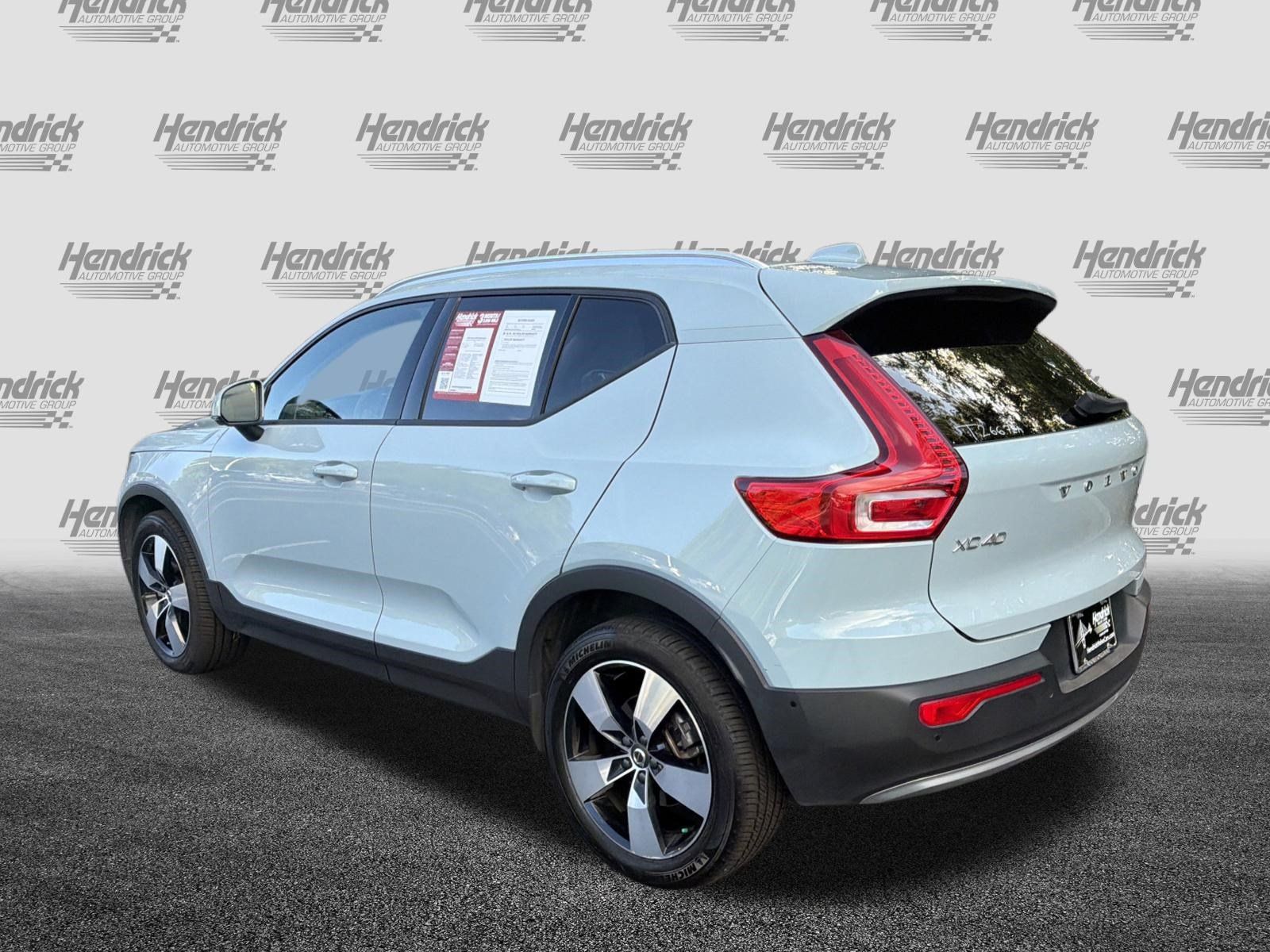 Used 2019 Volvo XC40 T5 Momentum AWD/4WD image 8