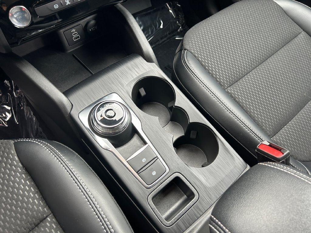 Used 2025 Ford Escape SE FWD image 18