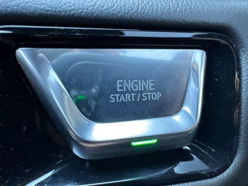 New 2026 GMC Yukon XL Denali w/ Denali Reserve Package AWD/4WD image 29