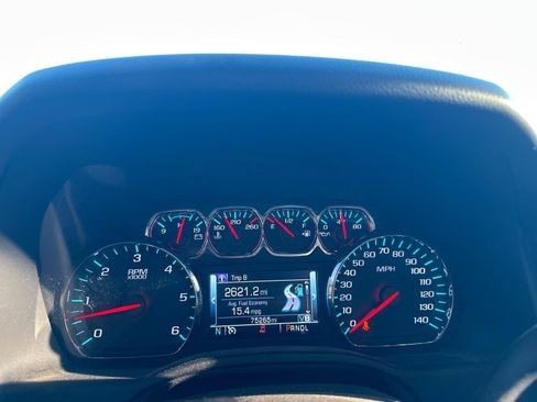 Used 2019 Chevrolet Suburban Premier image 11