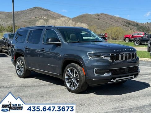 Used 2023 Jeep Wagoneer Series III w/ Premium Group I AWD/4WD image 7